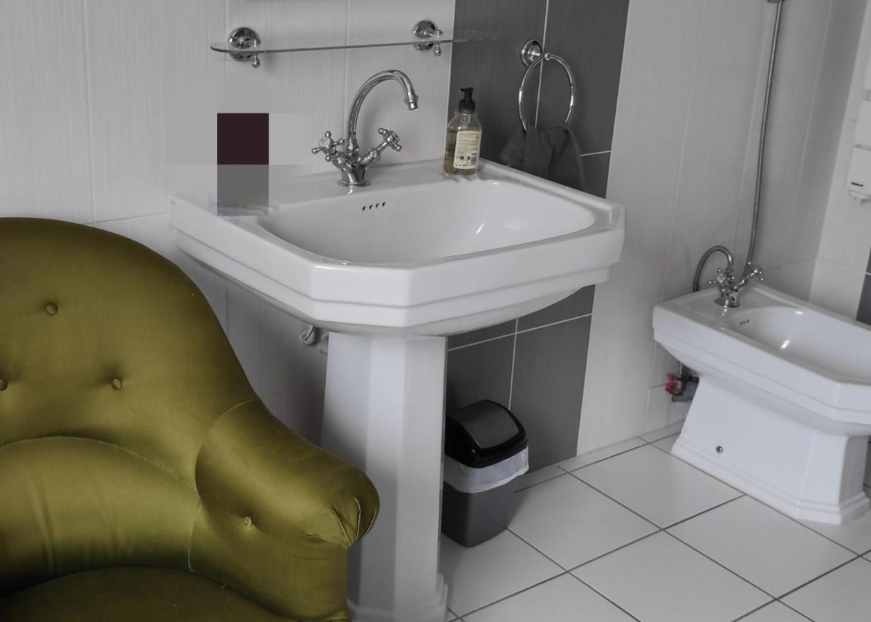 Grande Maison Lumineuse-quartier Gazonfier-6 Personnes *