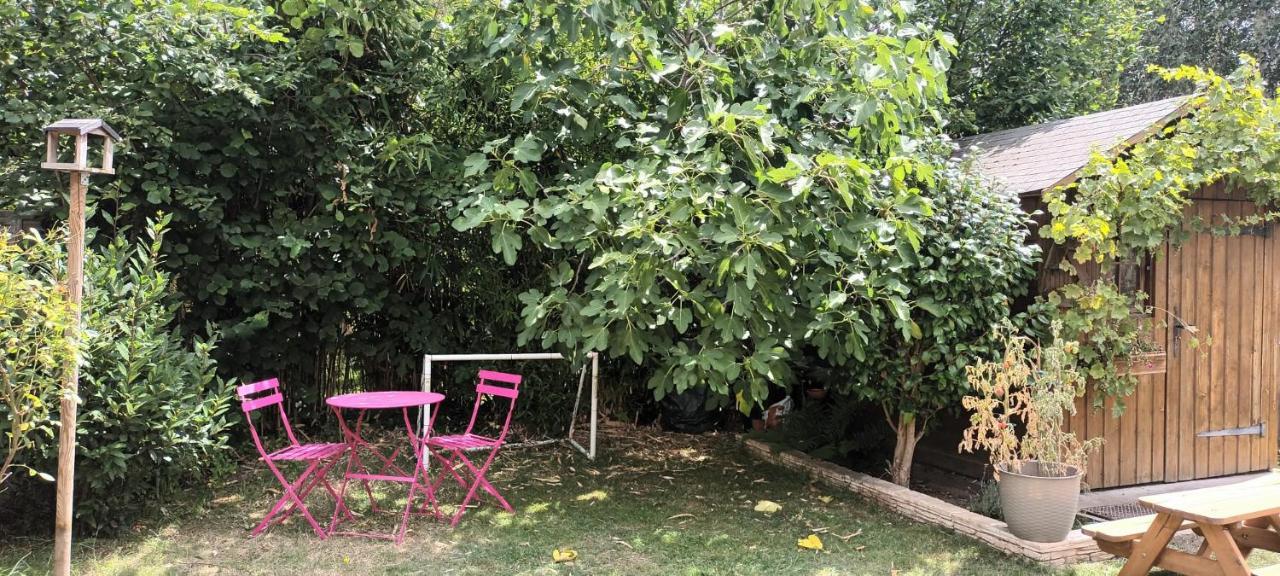 Grande Maison Lumineuse-quartier Gazonfier-6 Personnes Hébergement de vacances
