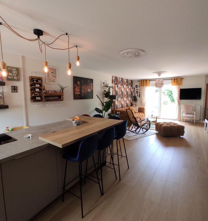 Grande Maison Lumineuse-quartier Gazonfier-6 Personnes