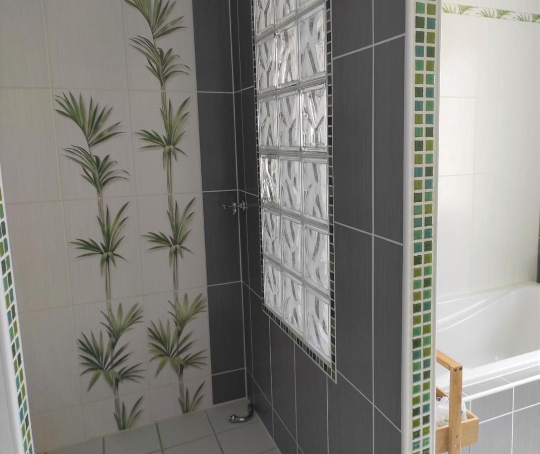 Grande Maison Lumineuse-quartier Gazonfier-6 Personnes